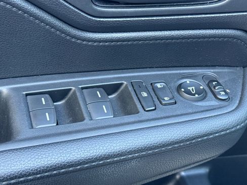 Used 2025 Honda Odyssey Sport-L image 13