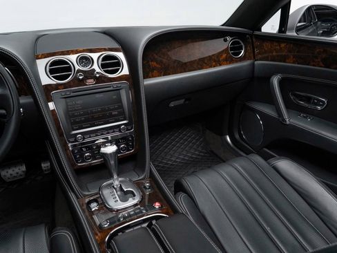 Used 2014 Bentley Flying Spur W12 AWD/4WD image 25