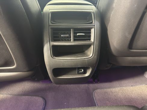 Used 2017 Cadillac XT5 Luxury AWD/4WD image 34