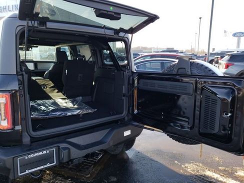 New 2025 Ford Bronco Outer Banks w/ Sasquatch Package image 8