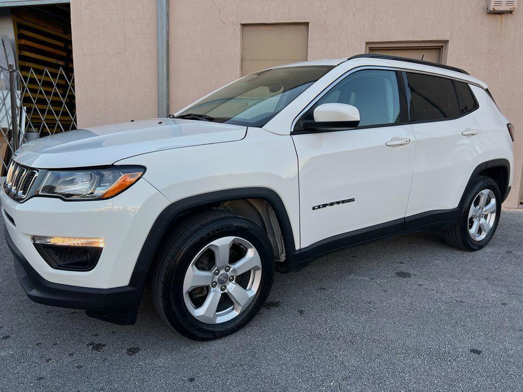 Used 2018 Jeep Compass Latitude w/ Popular Equipment Group FWD image 21
