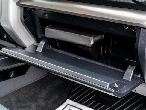 Used 2018 Toyota Tundra SR5 image 39