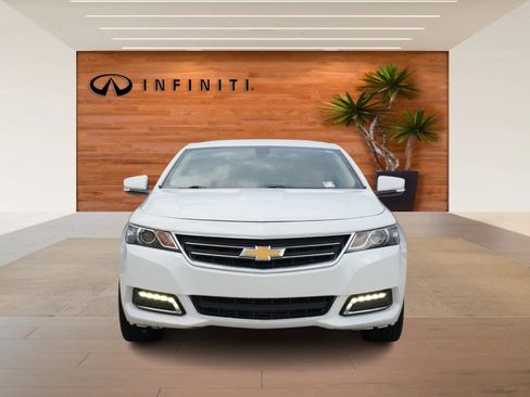 Used 2018 Chevrolet Impala LT image 2