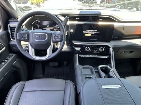 New 2025 GMC Sierra 2500 Denali w/ Technology Package image 11