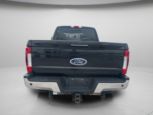 Used 2017 Ford F250 Lariat w/ Lariat Ultimate Package AWD/4WD image 9