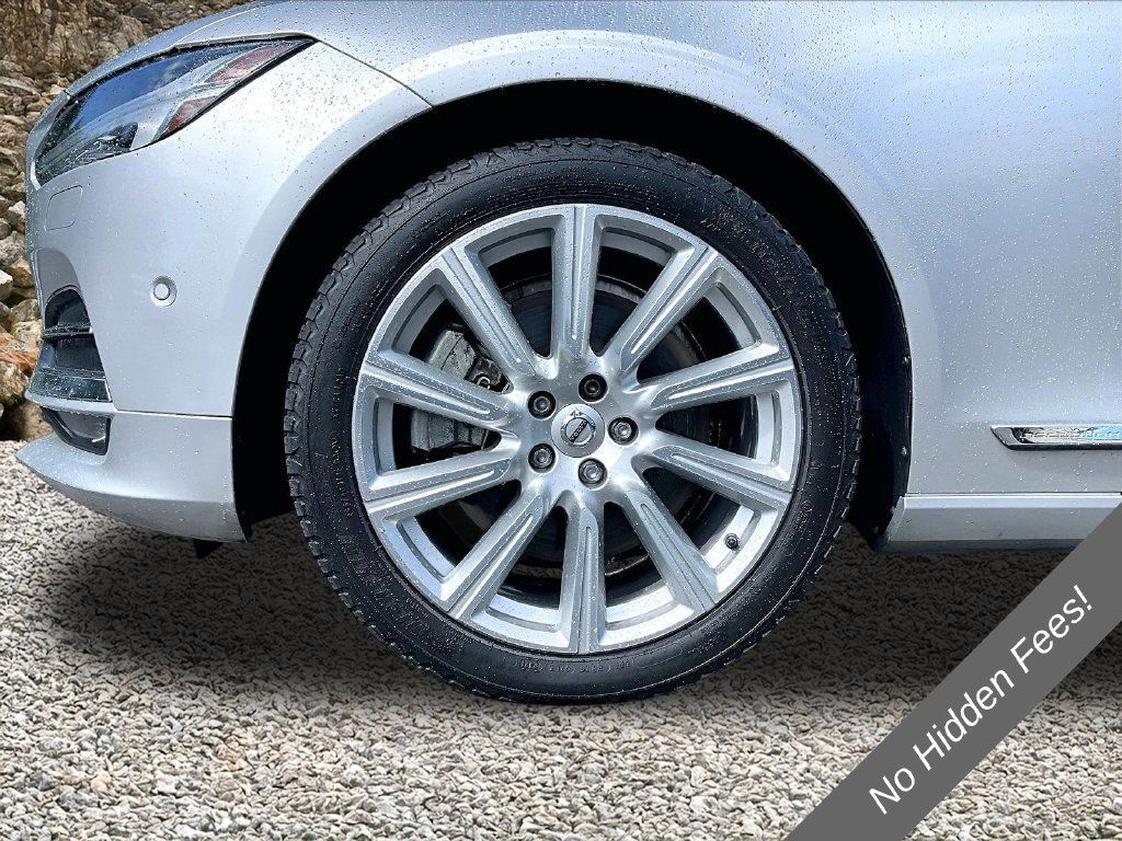 Used 2017 Volvo S90 T6 Inscription w/ Vision Package AWD/4WD image 9