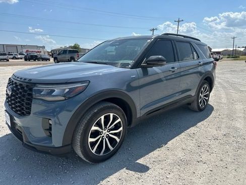 New 2026 Ford Explorer ST-Line AWD/4WD image 4