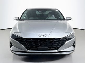 Used 2022 Hyundai Elantra SEL w/ Convenience Package FWD video 2