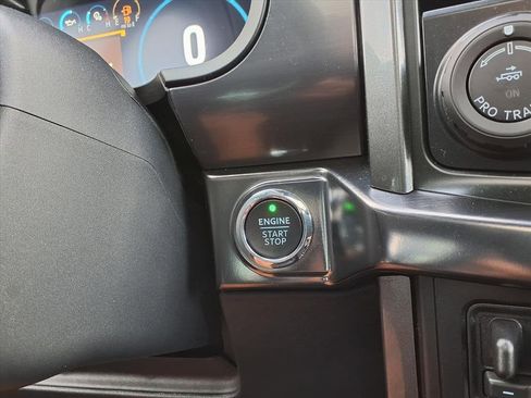 Used 2023 Ford F150 Lariat w/ Equipment Group 502A High image 34