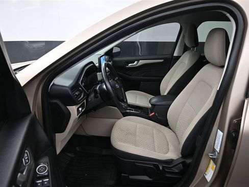 Used 2021 Ford Escape SE w/ Cold Weather Package FWD image 10
