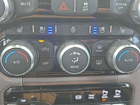 Used 2019 RAM 2500 Limited w/ Safety Group AWD/4WD image 15