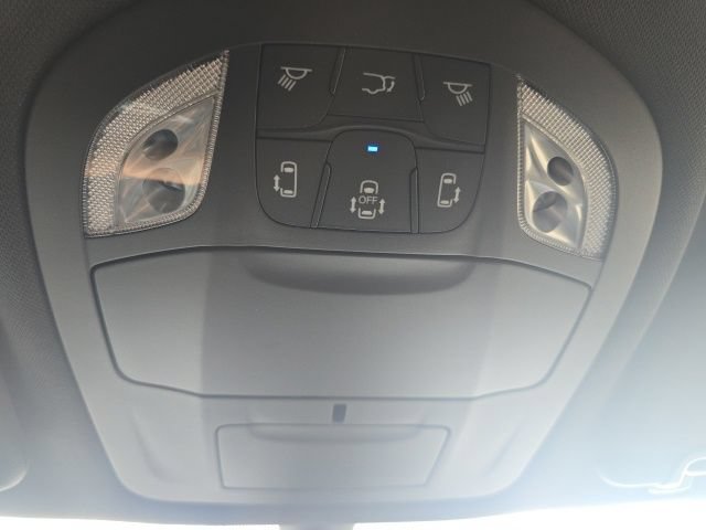New 2027 Chrysler Pacifica Select AWD/4WD image 28