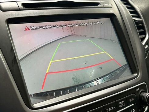 Used 2014 Kia Sorento SX w/ 3rd Row Package image 14