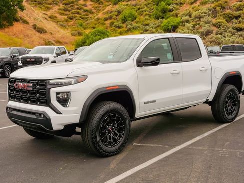 New 2026 GMC Canyon Elevation RWD image 3