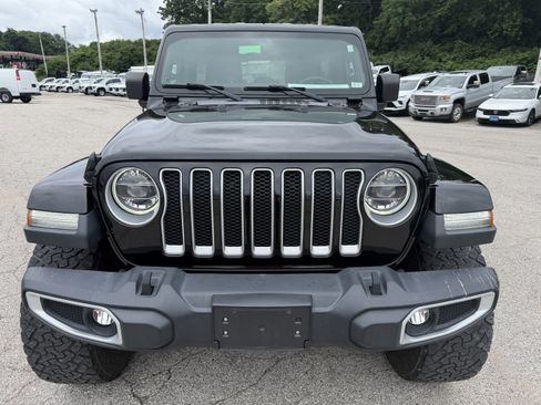 Used 2020 Jeep Wrangler Unlimited Sahara w/ Dual Top Group AWD/4WD image 2