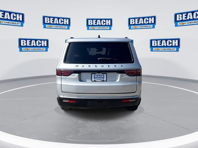 Used 2024 Jeep Wagoneer Series II w/ Flexible Seating Group RWD image 7