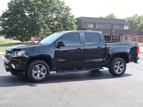 Used 2016 Chevrolet Colorado Z71 AWD/4WD image 10