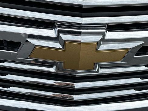 Used 2018 Chevrolet Tahoe Premier AWD/4WD image 32