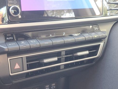 Certified 2025 Toyota Camry LE image 28