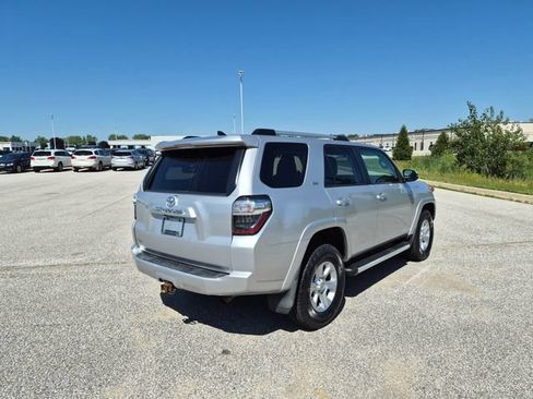 Used 2019 Toyota 4Runner SR5 Premium AWD/4WD image 5