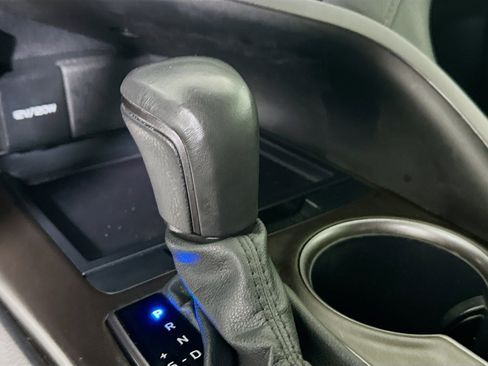 Used 2023 Toyota Camry SE image 20