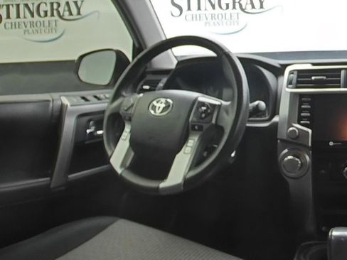 Used 2020 Toyota 4Runner SR5 AWD/4WD image 16