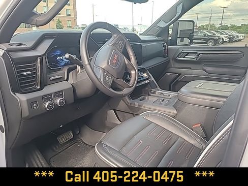 Used 2025 GMC Sierra 2500 AT4X image 30