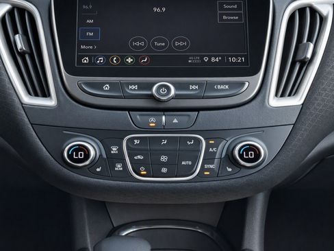 Used 2024 Chevrolet Malibu LT FWD image 11