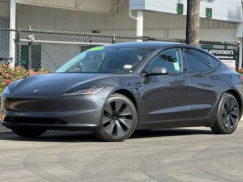 Used 2025 Tesla Model 3 Long Range RWD image 8