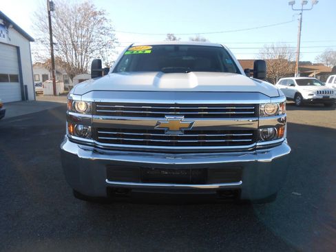 Used 2017 Chevrolet Silverado 3500 W/T image 4