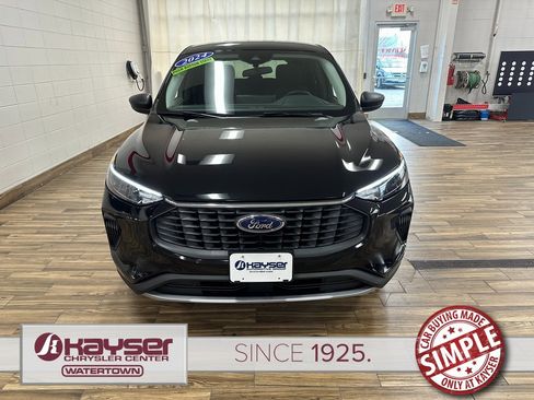 Used 2024 Ford Escape Active w/ Tech Pack #1 image 2