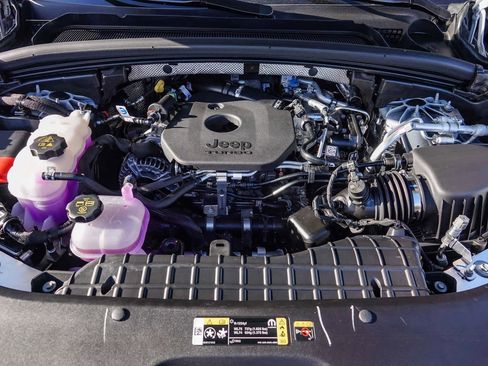 New 2026 Jeep Grand Cherokee Altitude image 25