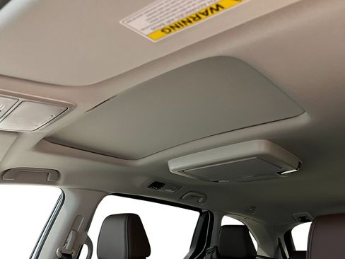 New 2026 Honda Odyssey Touring image 22