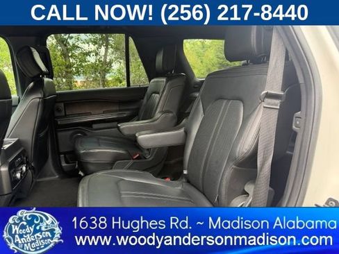 Used 2018 Ford Expedition Limited w/ Equipment Group 301A AWD/4WD image 11