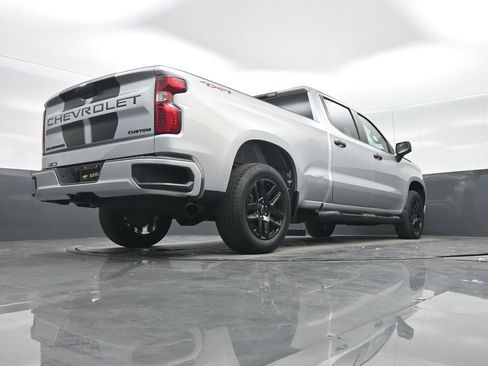 Used 2022 Chevrolet Silverado 1500 Custom w/ Rally Edition image 30