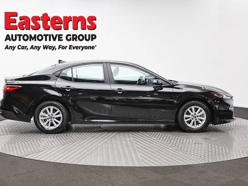 Used 2025 Toyota Camry LE FWD image 4