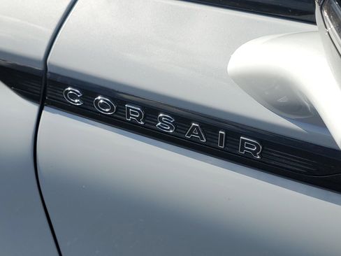 New 2026 Lincoln Corsair Premiere image 7