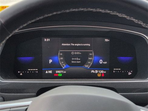 Used 2022 Volkswagen Tiguan SE image 21