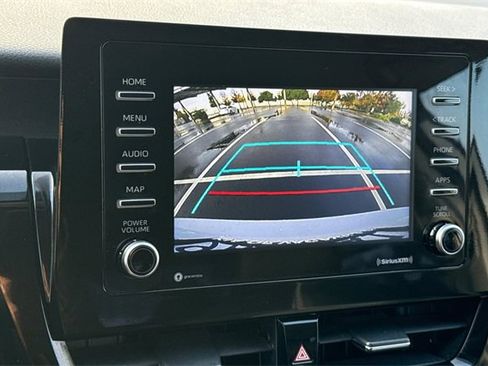 Used 2022 Toyota Camry SE image 23