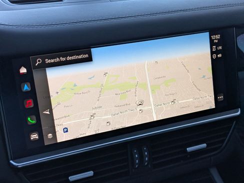 Used 2022 Porsche Cayenne Turbo S image 18