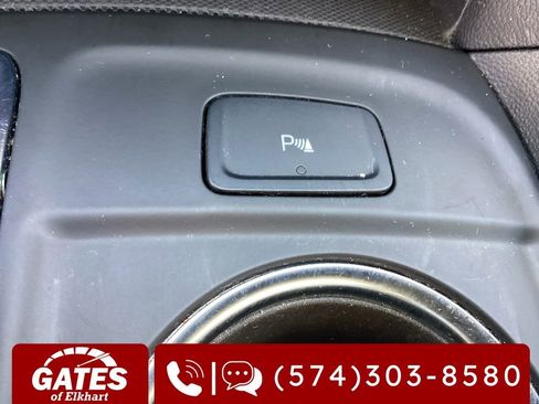 Used 2024 Chevrolet Equinox LT FWD image 33