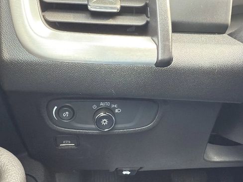 Used 2022 GMC Terrain SLE AWD/4WD image 15
