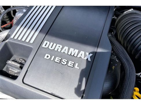 Used 2024 Chevrolet Silverado 1500 LT Trail Boss w/ LT Trail Boss Premium Package AWD/4WD image 33
