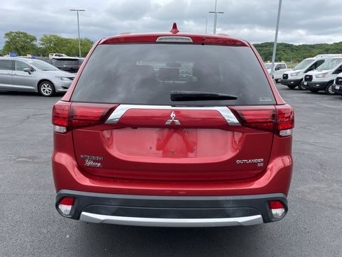 Used 2018 Mitsubishi Outlander SE AWD/4WD image 4