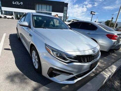 Used 2019 Kia Optima LX FWD image 3