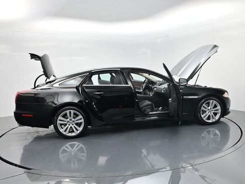 Used 2011 Jaguar XJ L image 60