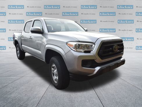 Used 2022 Toyota Tacoma SR image 8