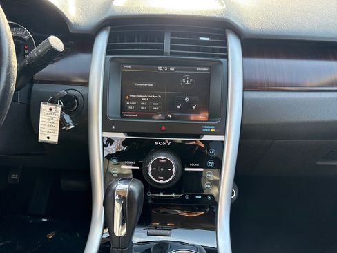 Used 2012 Ford Edge Limited image 30