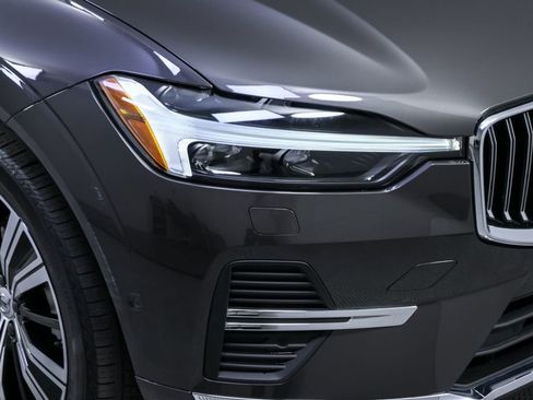 Used 2023 Volvo XC60 B5 Plus w/ Protection Package Premier image 38