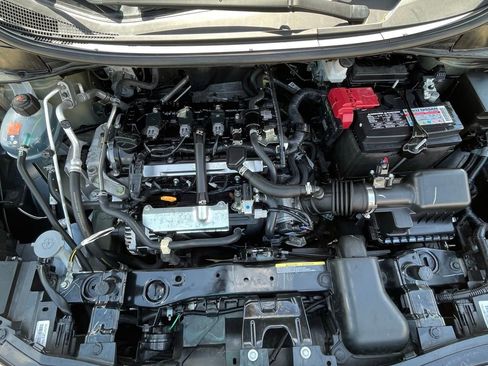 Used 2024 Nissan Versa SR FWD image 27